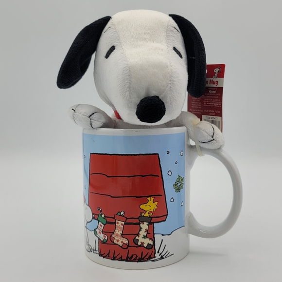 Peanuts Other - Peanuts Snoopy Plush in Mug Christmas 2016 Walgreens Exclusive Ceramic Cup